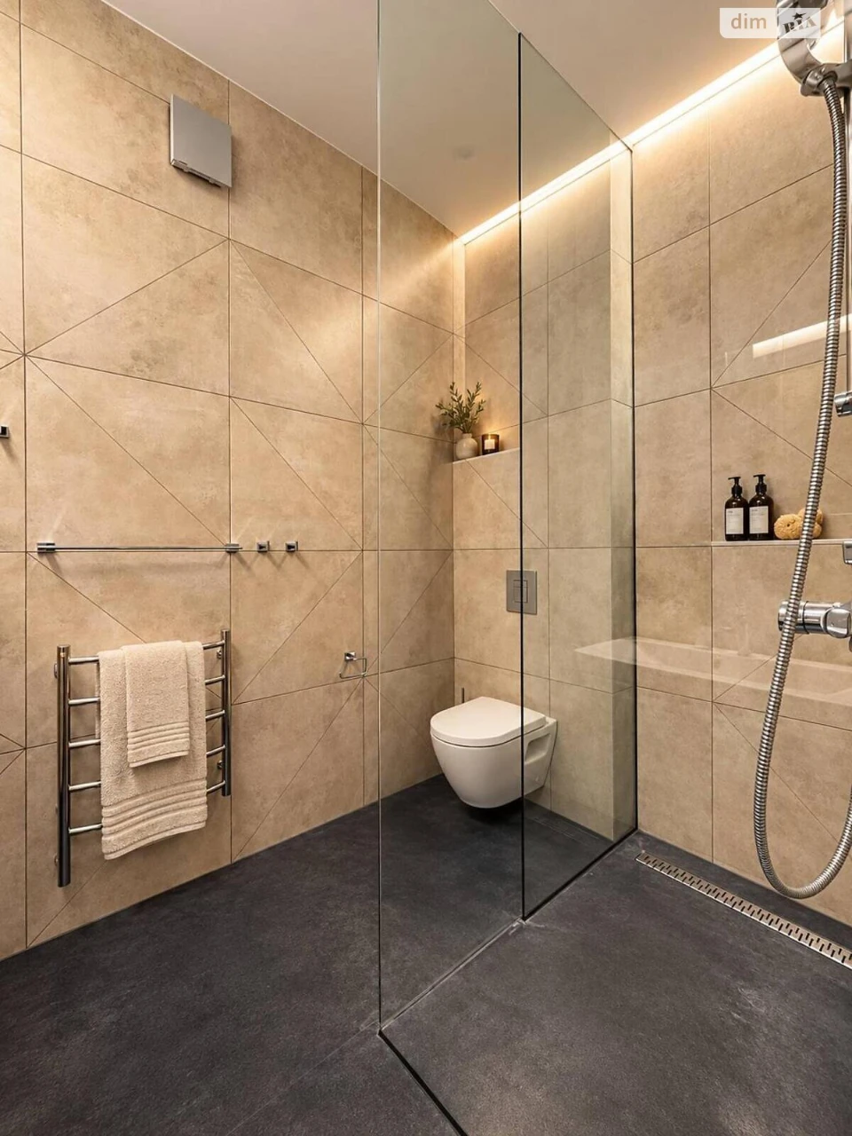 Long-Term Rental Apartment Solomyansky