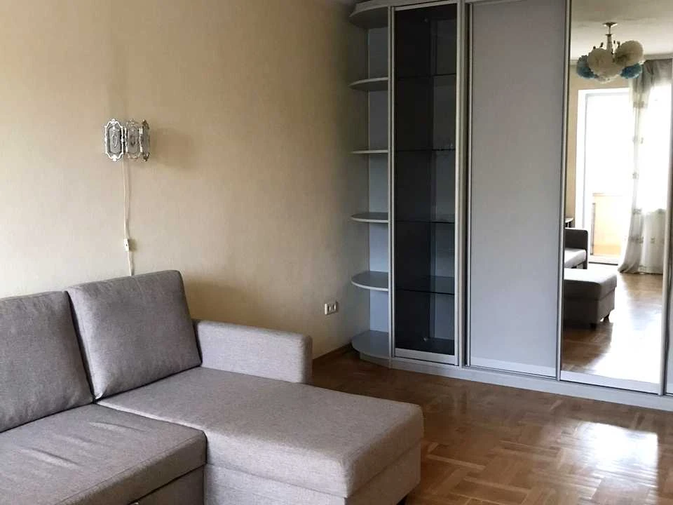 Apartment. Plastova st., Kyiv