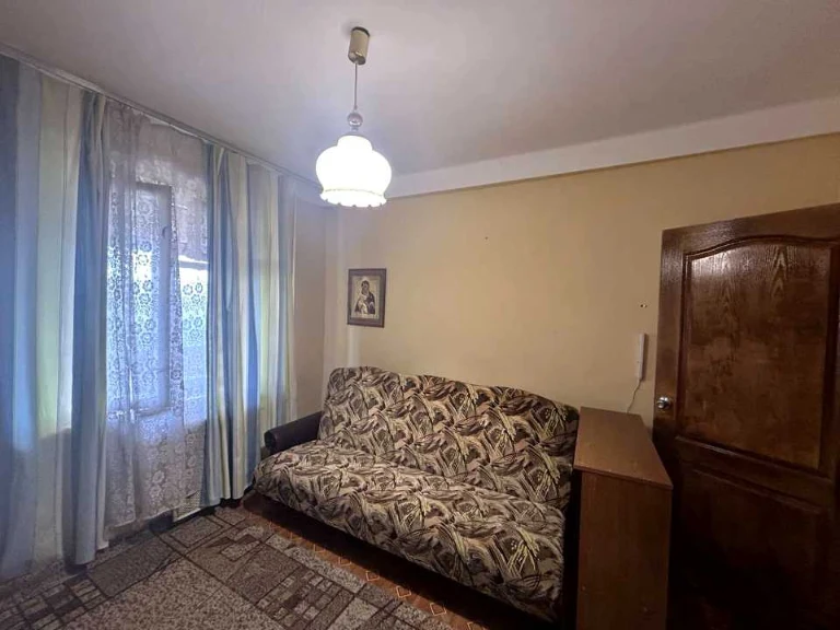 Apartment. Жмеринська street, Kyiv.