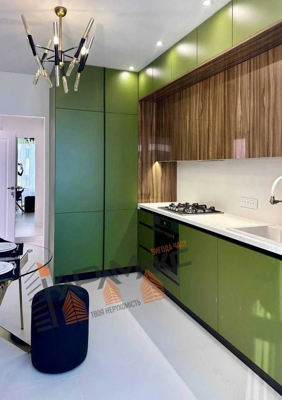 Sale of a 1-bedroom apartment with designer renovation near the park