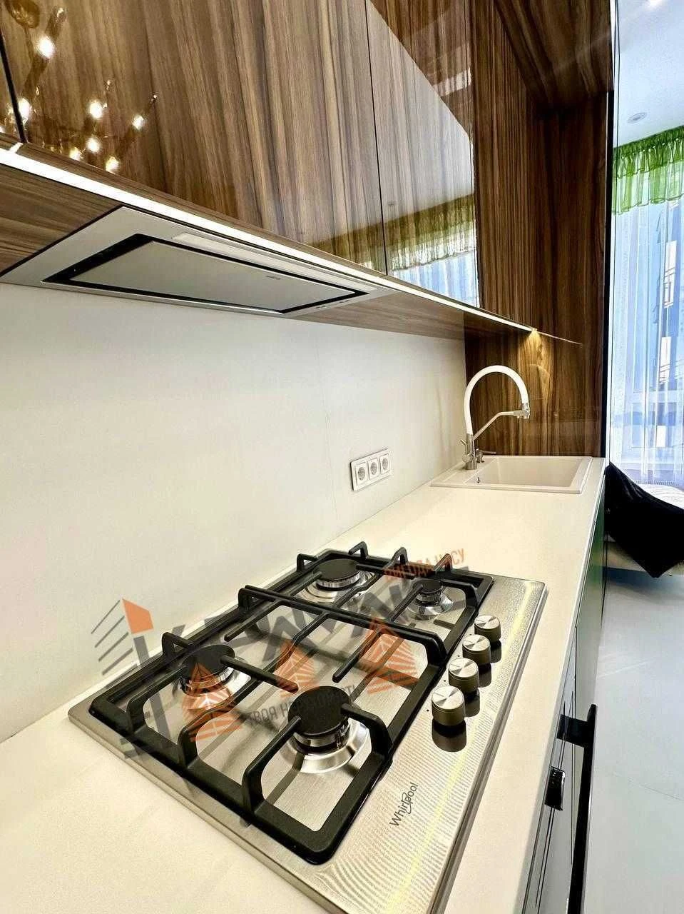 Sale of a 1-bedroom apartment with designer renovation near the park