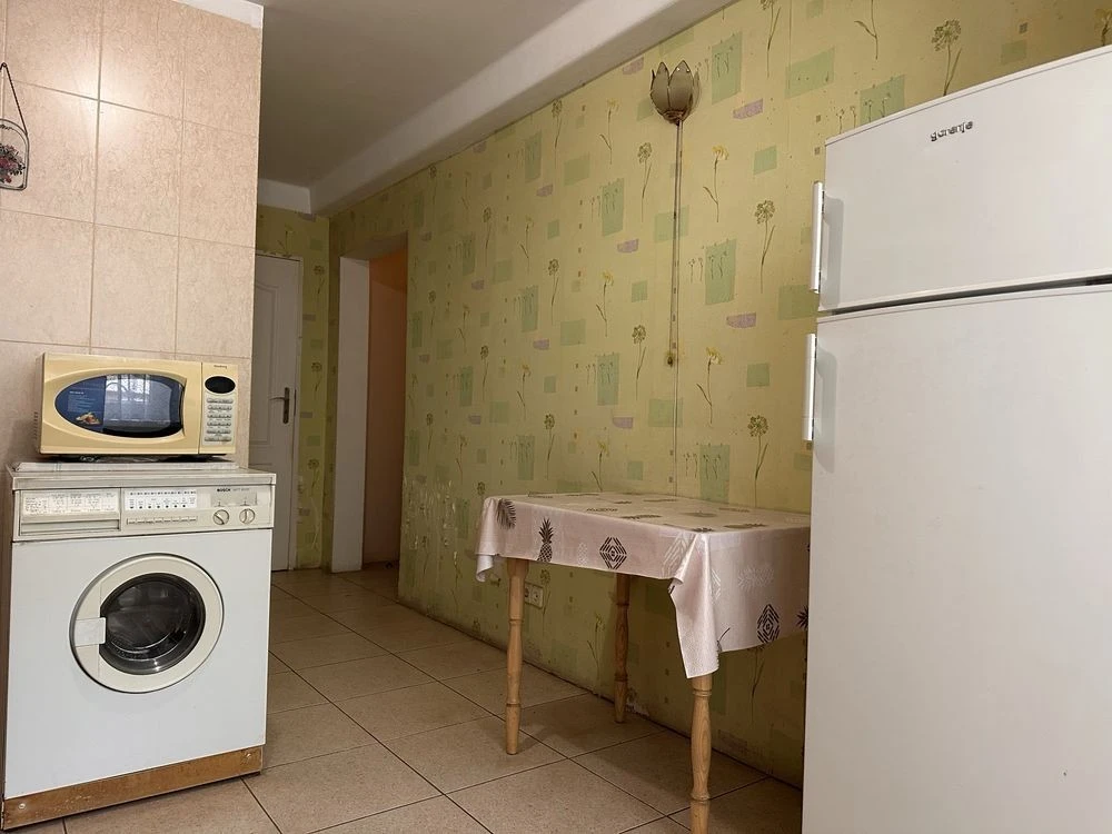 Продаж 2кв 57м Парково-Сирецька 4-А 1 поверх Газ Метро 10хв