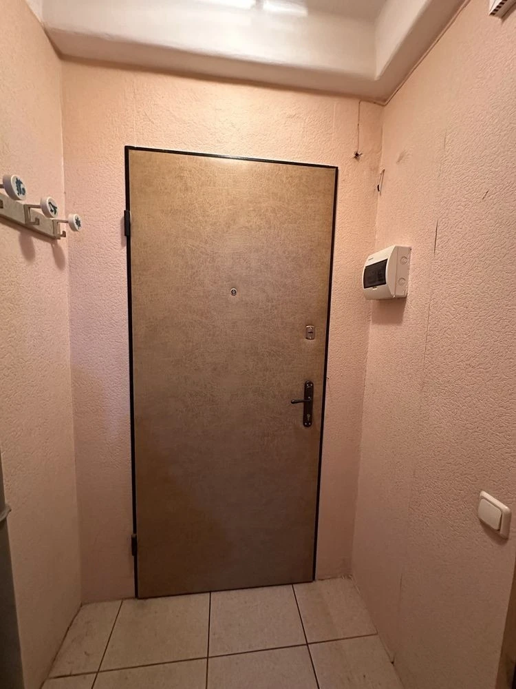 Продаж 2кв 57м Парково-Сирецька 4-А 1 поверх Газ Метро 10хв