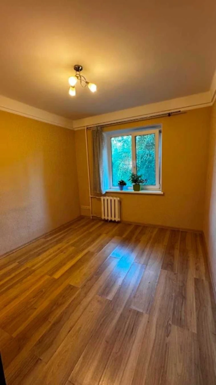 Продажа 2-комнатной квартиры, ул. Зодчих, 36, Святошинский район
