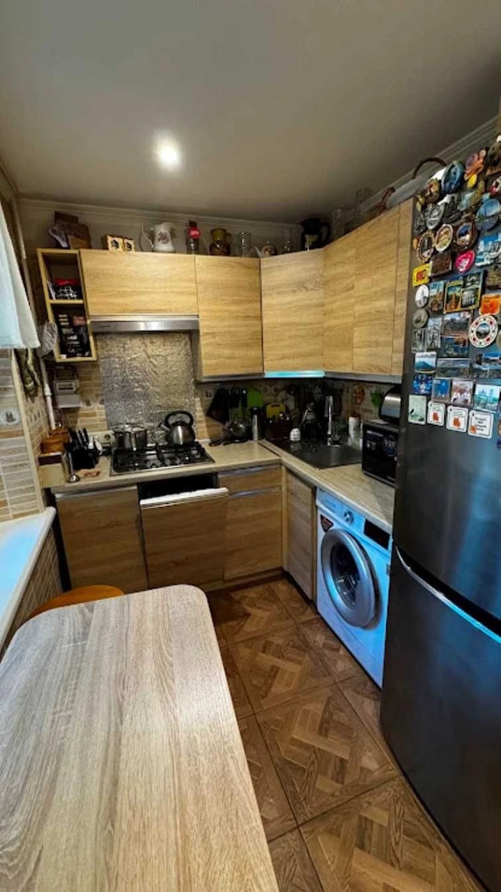 Продажа 2-комнатной квартиры, ул. Зодчих, 36, Святошинский район