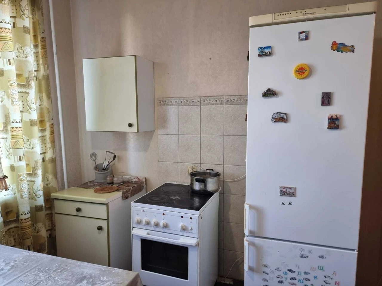 Apartment for sale: 3-bedroom apartment in Troyechyna. Red Cherry 1A