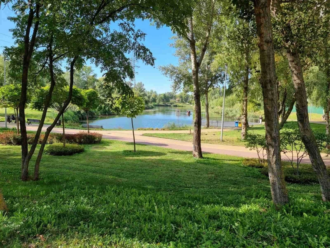 Apartment for sale: 3-bedroom apartment in Troyechyna. Red Cherry 1A