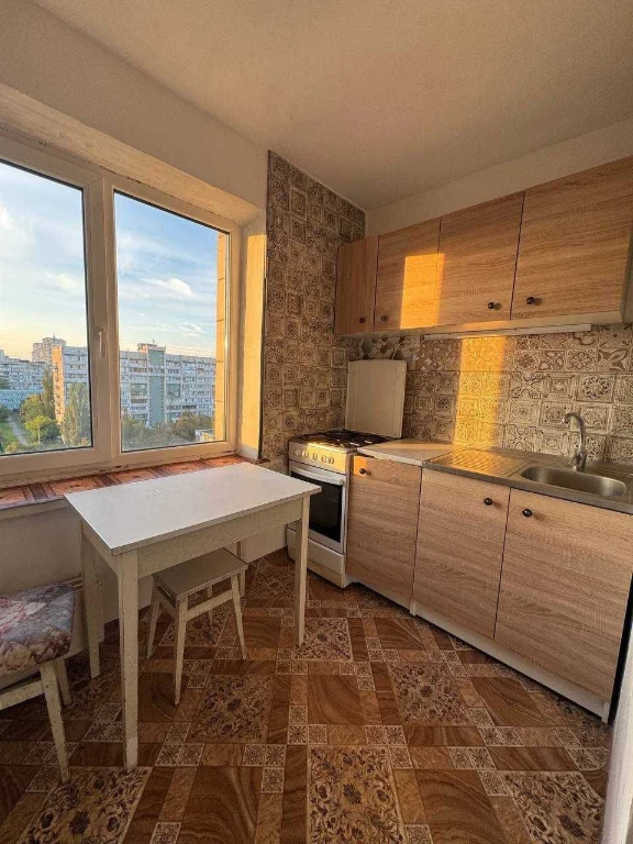 Sale of 1-room apartment at 55A Chervonyi Kaliny, Desnansky district, city of P
