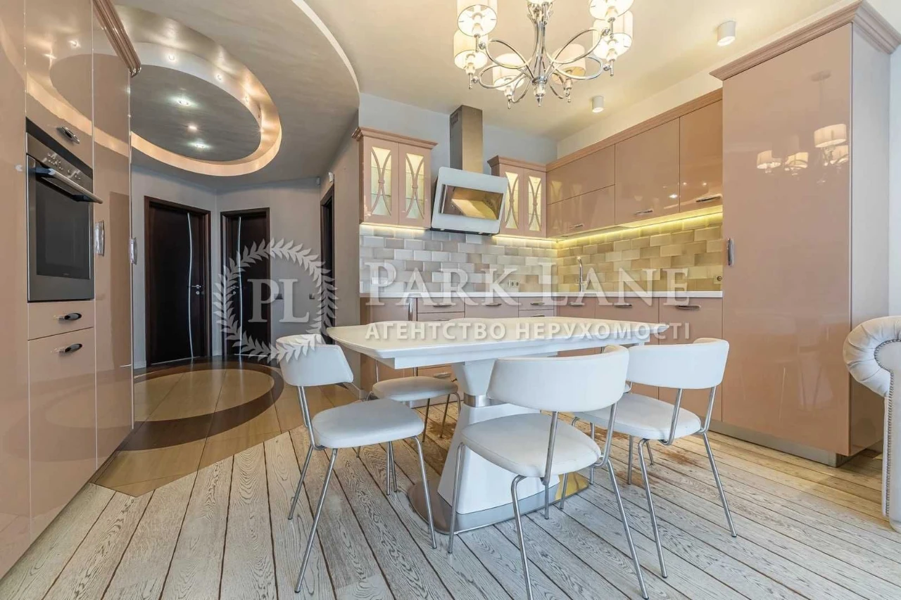 Ideal 3-bedroom family apartment with renovation