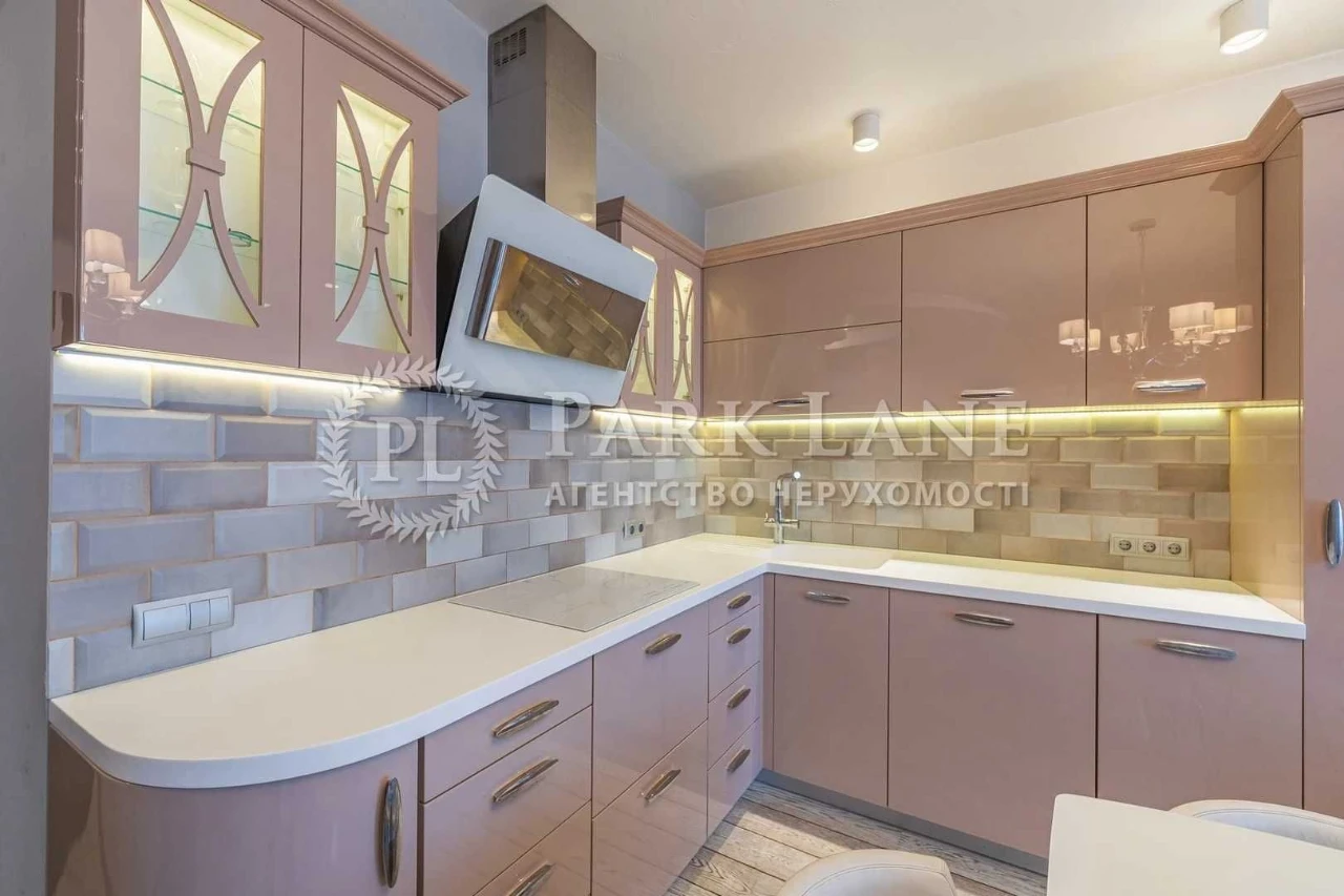 Ideal 3-bedroom family apartment with renovation