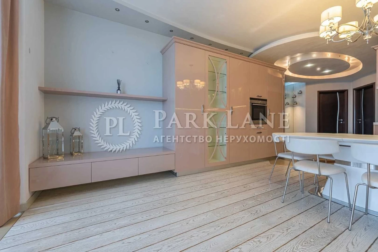 Ideal 3-bedroom family apartment with renovation
