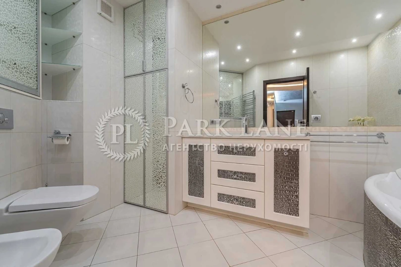 Ideal 3-bedroom family apartment with renovation