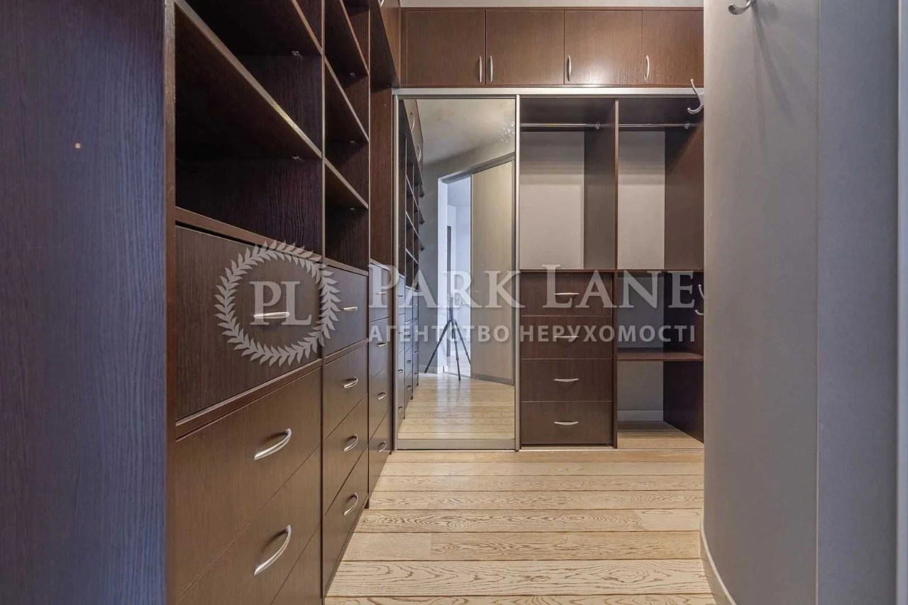 Ideal 3-bedroom family apartment with renovation