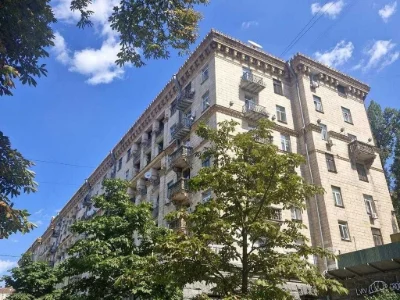 Продажа квартиры Хрещатик 21 напротив ЦУМа сталинка Центр