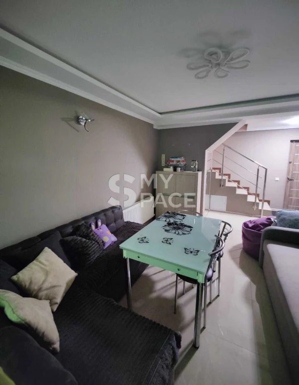 Sale of a spacious two-level 3-bedroom apartment 80m2 in Го