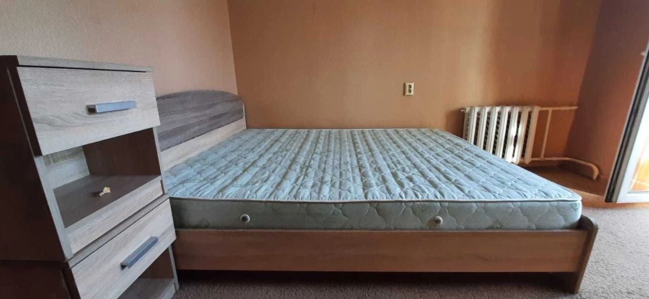 Two-room apartment on Oboninsky Prospect.