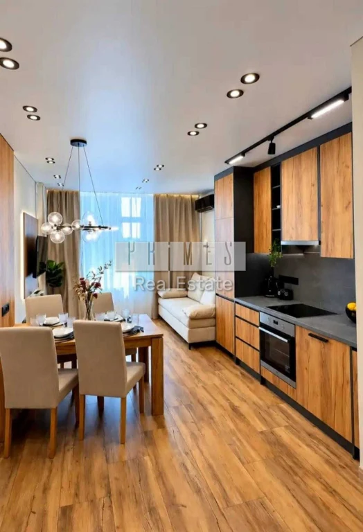 Продаж сучасного 2-кімнатного квартири 64 м² з новим ремонтом