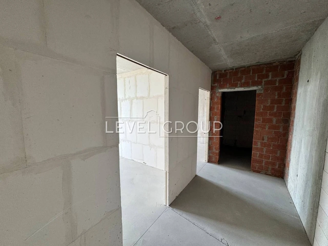 Two-bedroom apartment for sale in the Lebedyn residential complex, near Kharkiv Metro Station