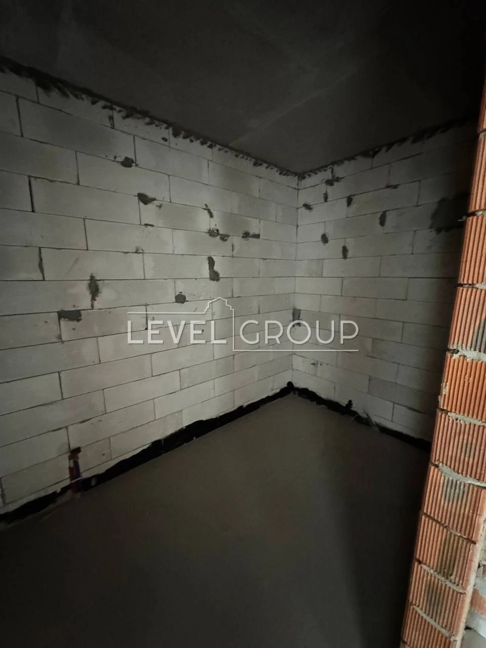Two-bedroom apartment for sale in the Lebedyn residential complex, near Kharkiv Metro Station