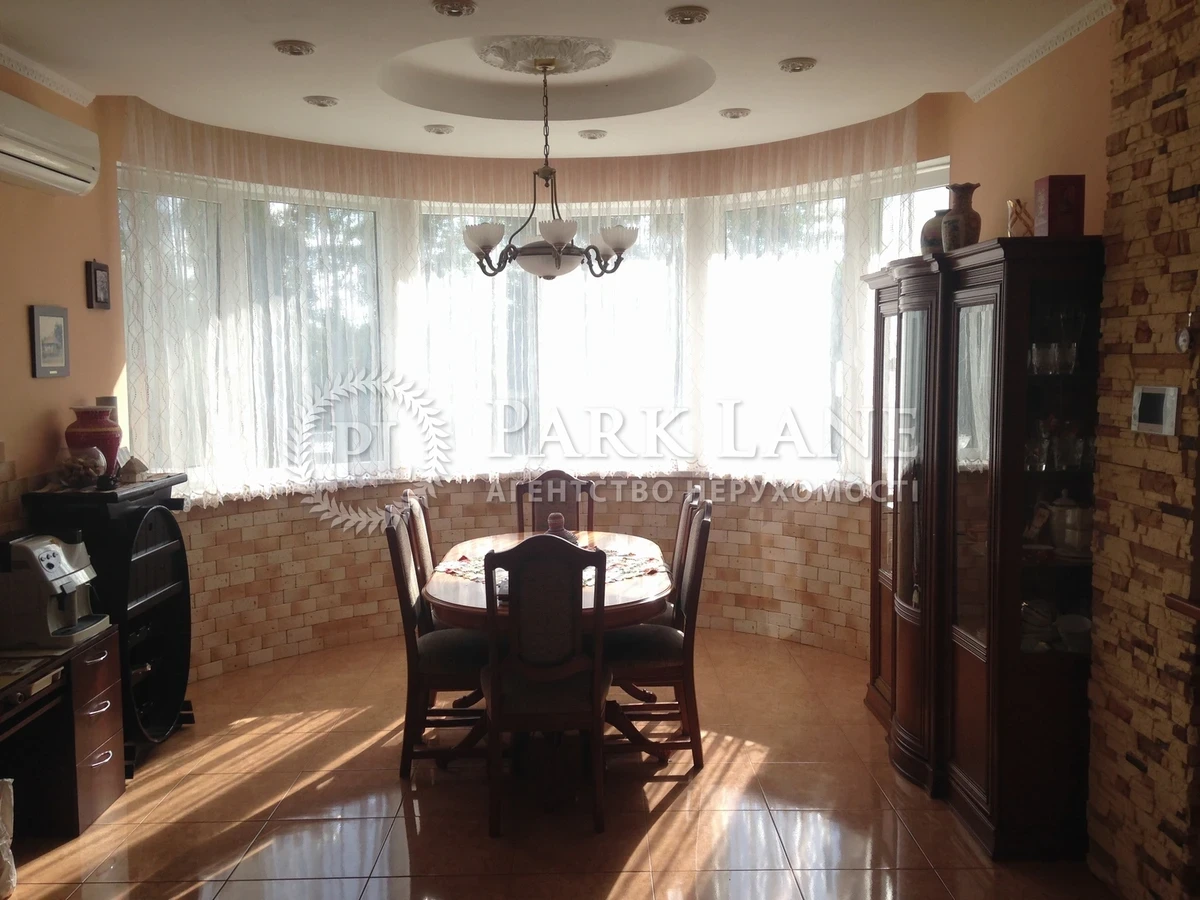 Rent House on Sadova Street (Osokorky) in Kyiv / R-61187