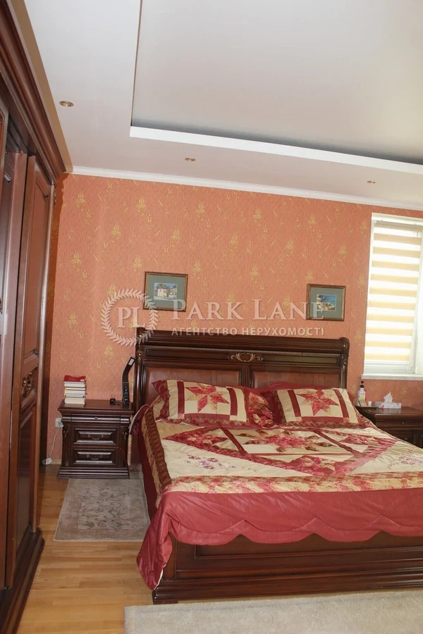 Rent House on Sadova Street (Osokorky) in Kyiv / R-61187