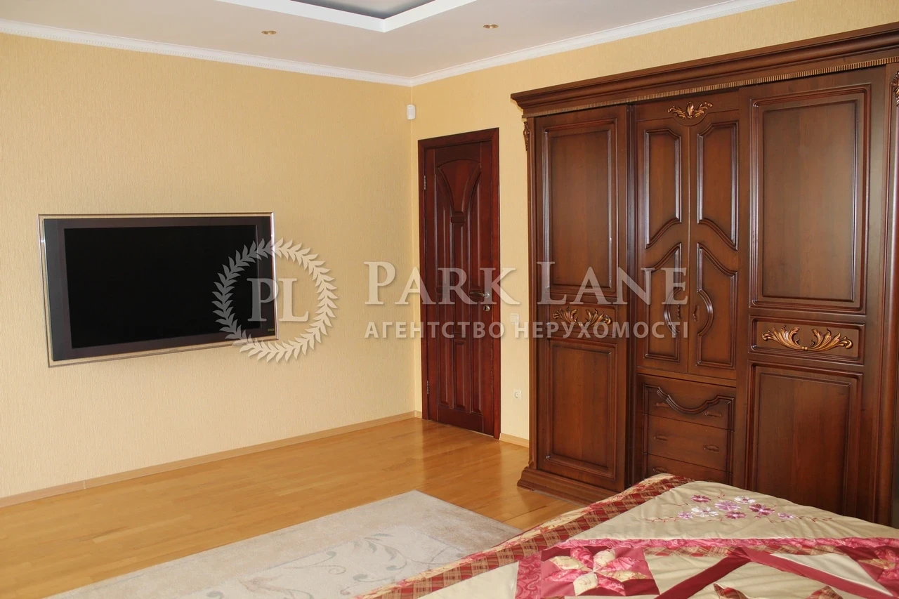 Rent House on Sadova Street (Osokorky) in Kyiv / R-61187
