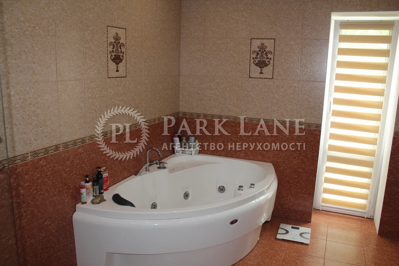Rent House on Sadova Street (Osokorky) in Kyiv / R-61187