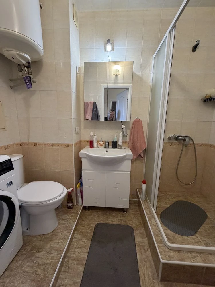 One-bedroom apartment, renovated, Tairova