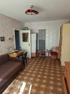Продам 1 ком. квартиру ул. Ак. Заболотного/ Крымская