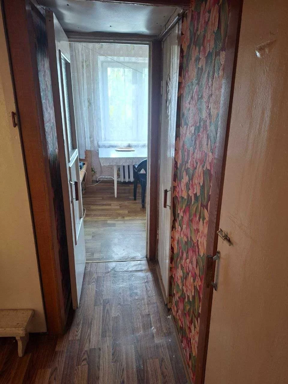 Продам 1 ком. квартиру ул. Ак. Заболотного/ Крымская