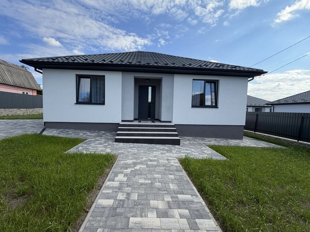 House for sale with renovation, no commission