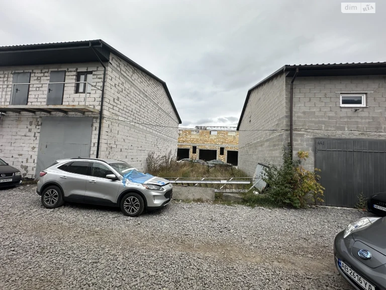 Sale of Land in Garage Cooperative Old Town