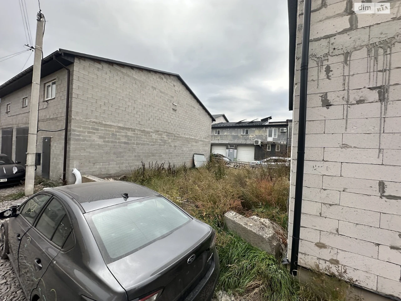 Sale of Land in Garage Cooperative Old Town