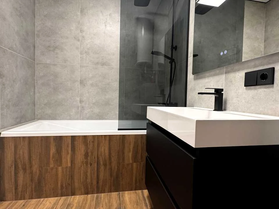 Apartment. Ivano-Frankivsk, Khryplynska st.