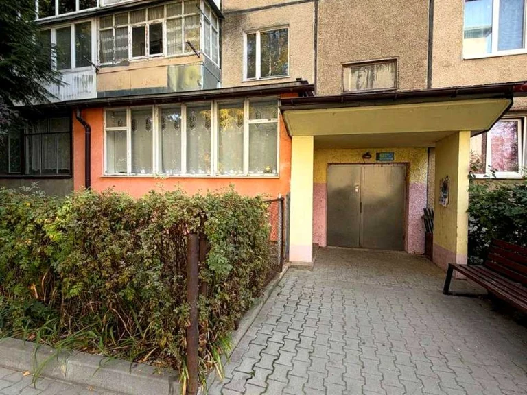 Apartment. Ivano-Frankivsk, Oleksandra Dovzhenka street