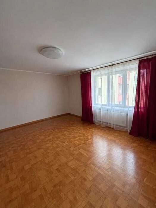 Bright and spacious apartment for a large family, 4 rooms