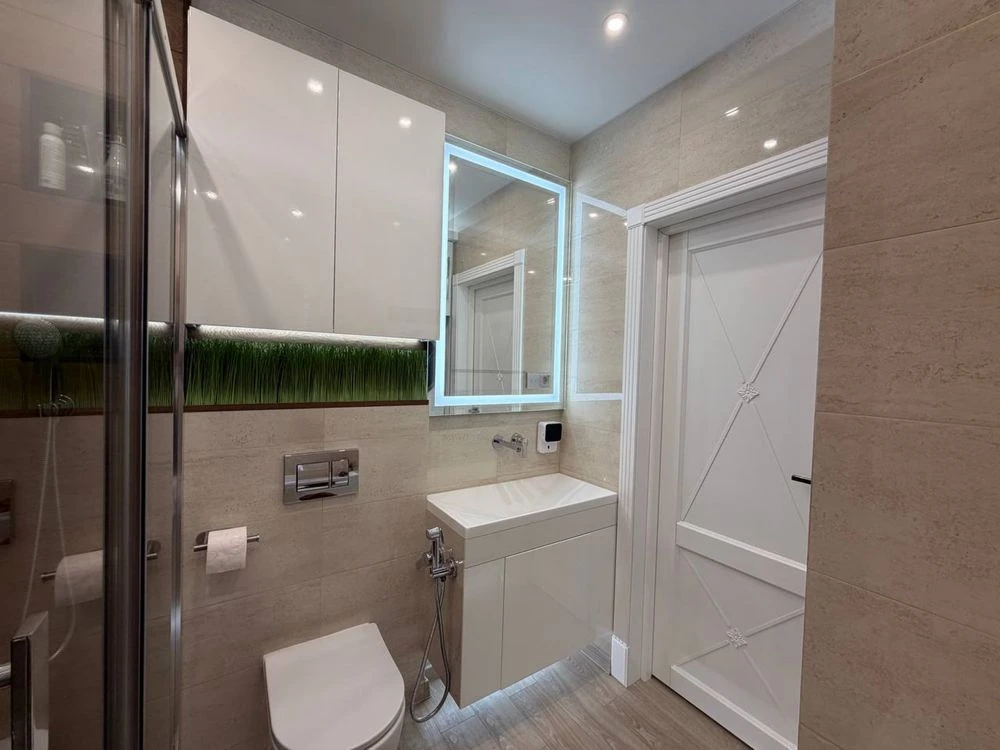 Premium 2-bedroom apartment 75 m² | Designer renovation