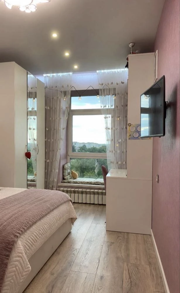 Premium 2-bedroom apartment 75 m² | Designer renovation