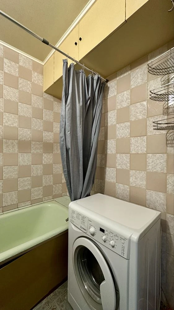 1-bedroom apartment, Customs, Volodymyr the Great Street 33