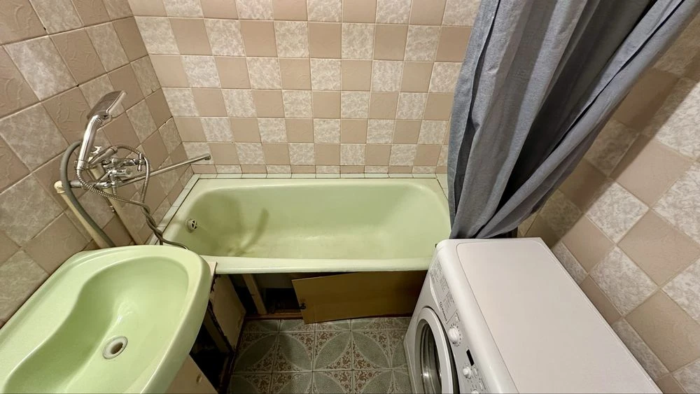 1-bedroom apartment, Customs, Volodymyr the Great Street 33