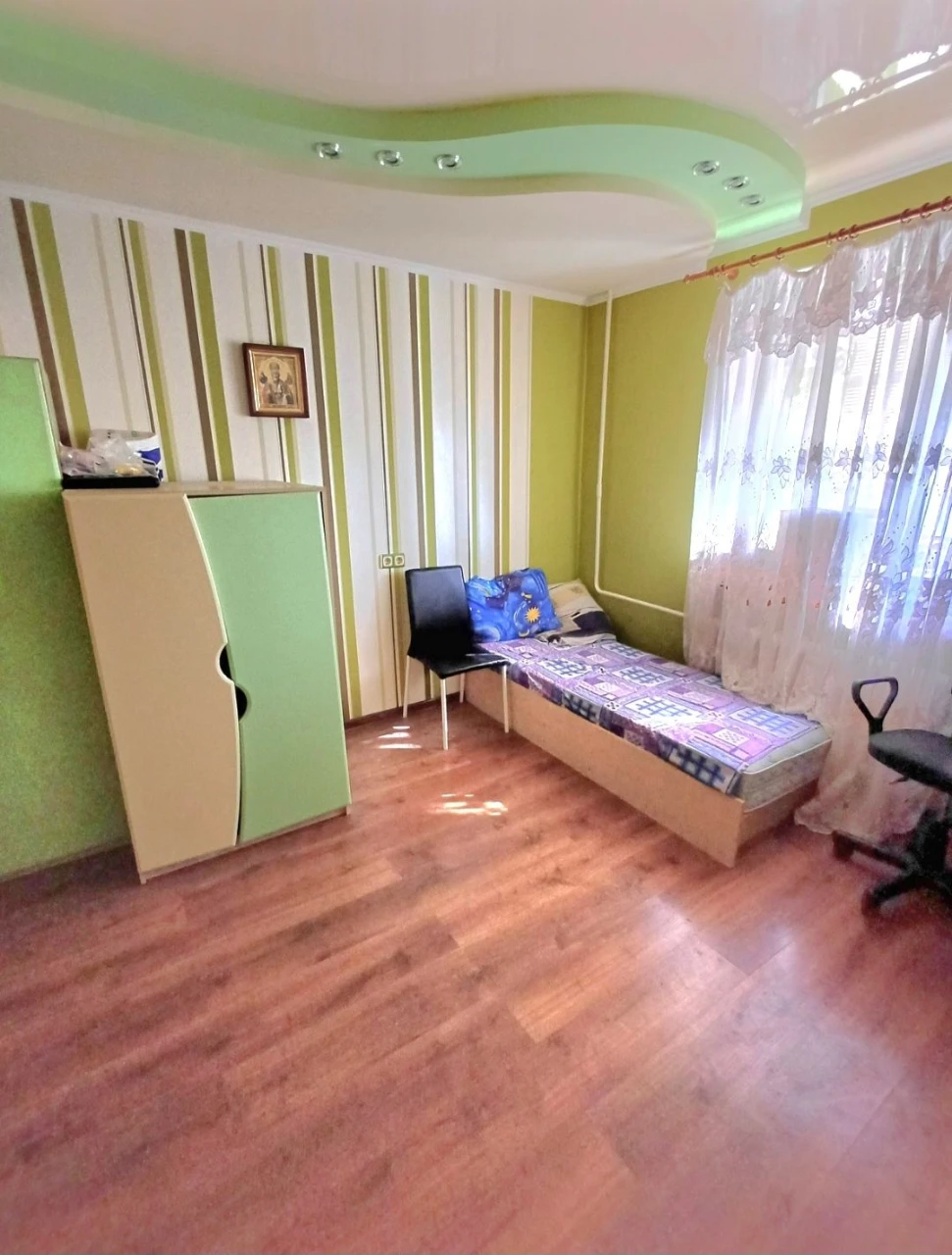 For Sale: 2-room apartment on Sadovaya Street, Center