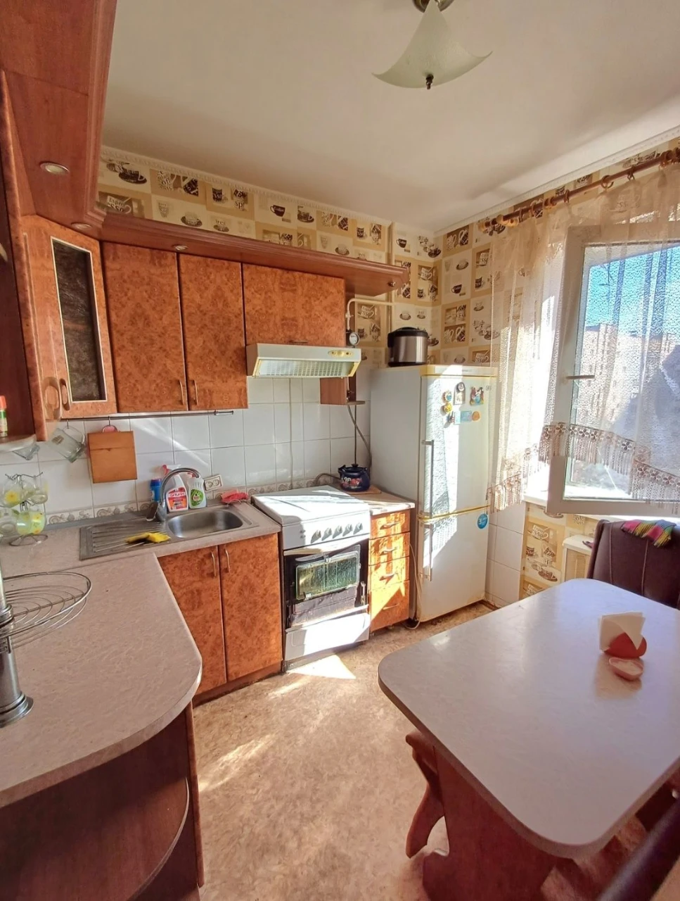 For Sale: 2-room apartment on Sadovaya Street, Center