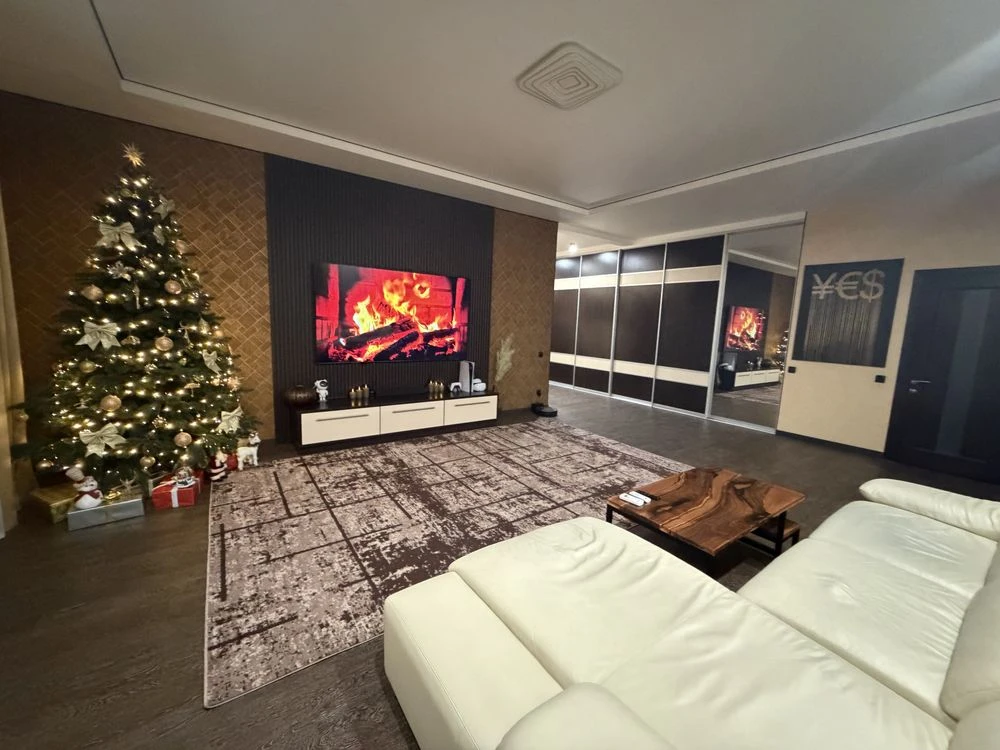 2-bedroom apartment in the CENTER + PARKING | 105 m²| All included