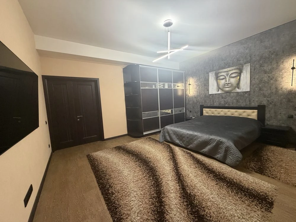 2-bedroom apartment in the CENTER + PARKING | 105 m²| All included