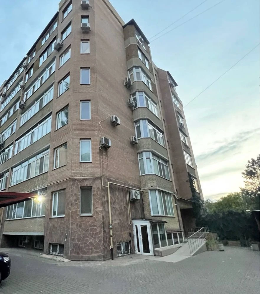 2-bedroom apartment in the CENTER + PARKING | 105 m²| All included