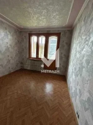 Продається 3-кімнатна квартира на Аерокосмическом проспект