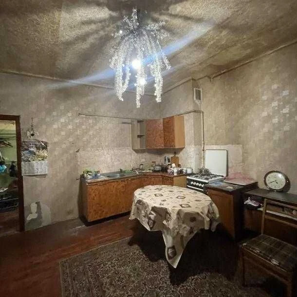 For sale 2-room apartment in a courtyard house 3/4 43/35/5 ХТЗ Street Mira
