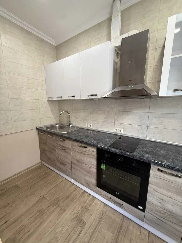 For Sale: Two-Level Apartment in "Karamel" Residential Complex, near Central Market Metro Station