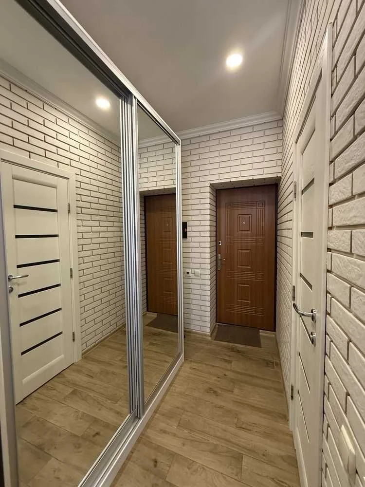 For Sale: Two-Level Apartment in "Karamel" Residential Complex, near Central Market Metro Station