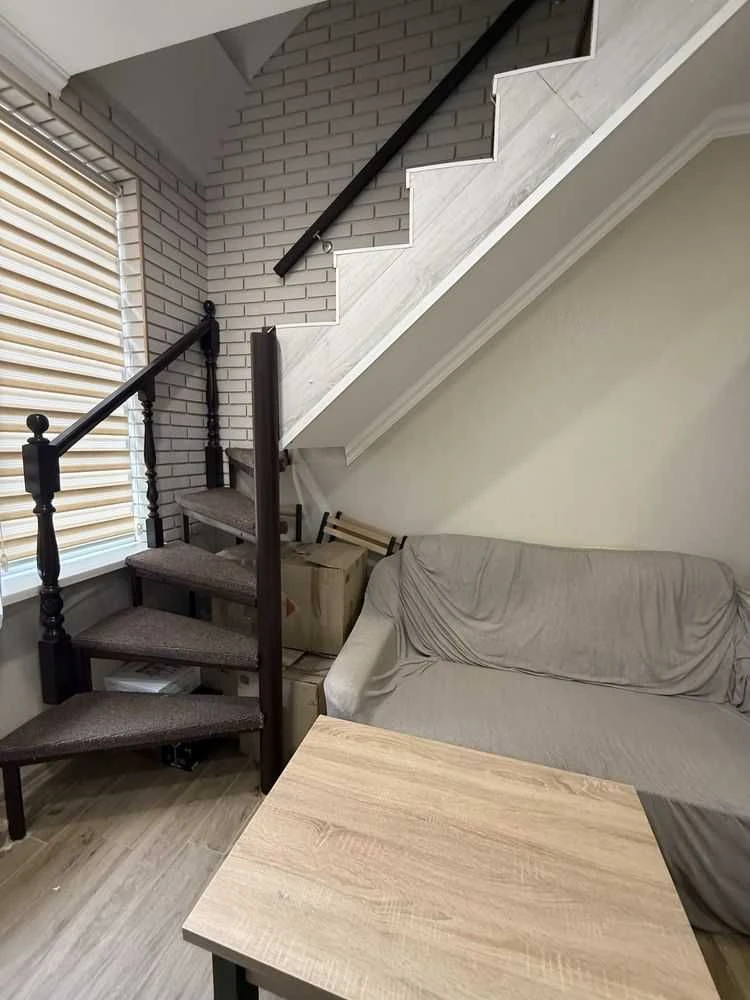 For Sale: Two-Level Apartment in "Karamel" Residential Complex, near Central Market Metro Station